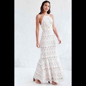 Urban Out. Glamorous White Lace Halter Maxi Dress